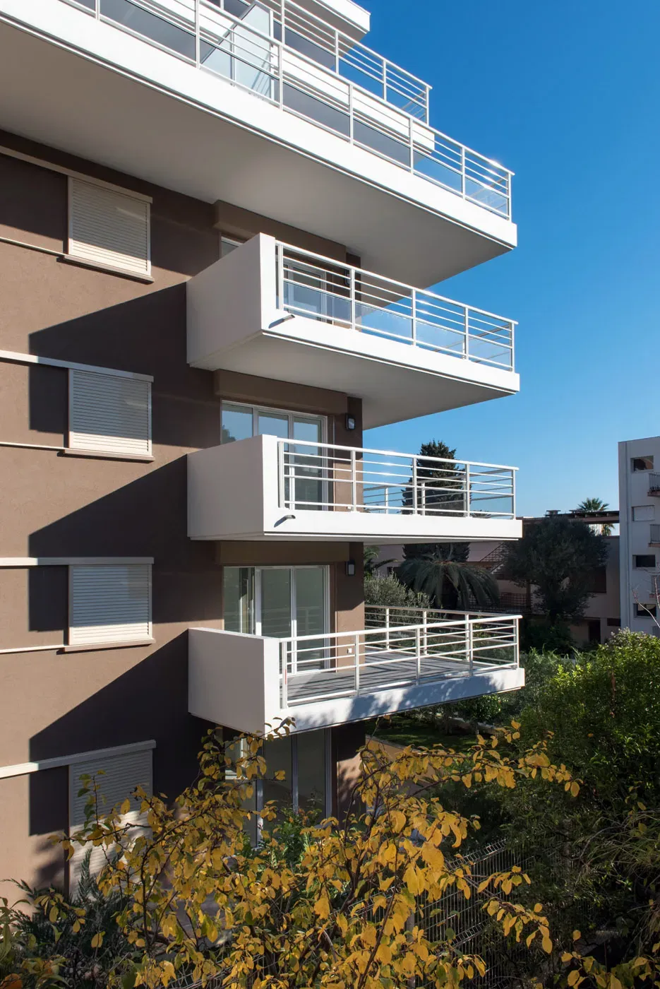 Riviera_Rhapsody (1)